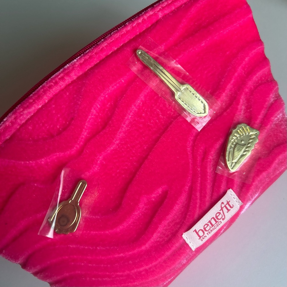 Velvet Makeup Bag 💖